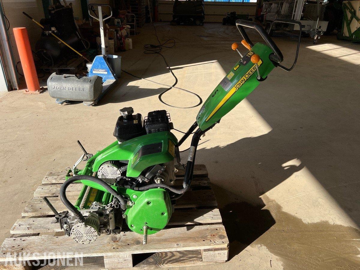 2017 John Deere 220 E-Cut Hybrid Green Klipper